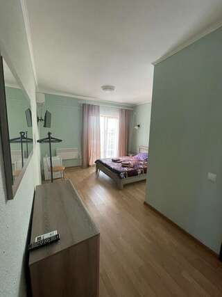 Гостиница Альтера Поповка Комфорт с двуспальной кроватью-8