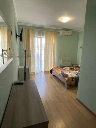 Гостиница Альтера Поповка Комфорт с двуспальной кроватью-6